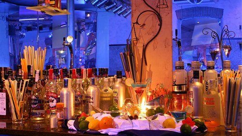 Bars & Nightlife