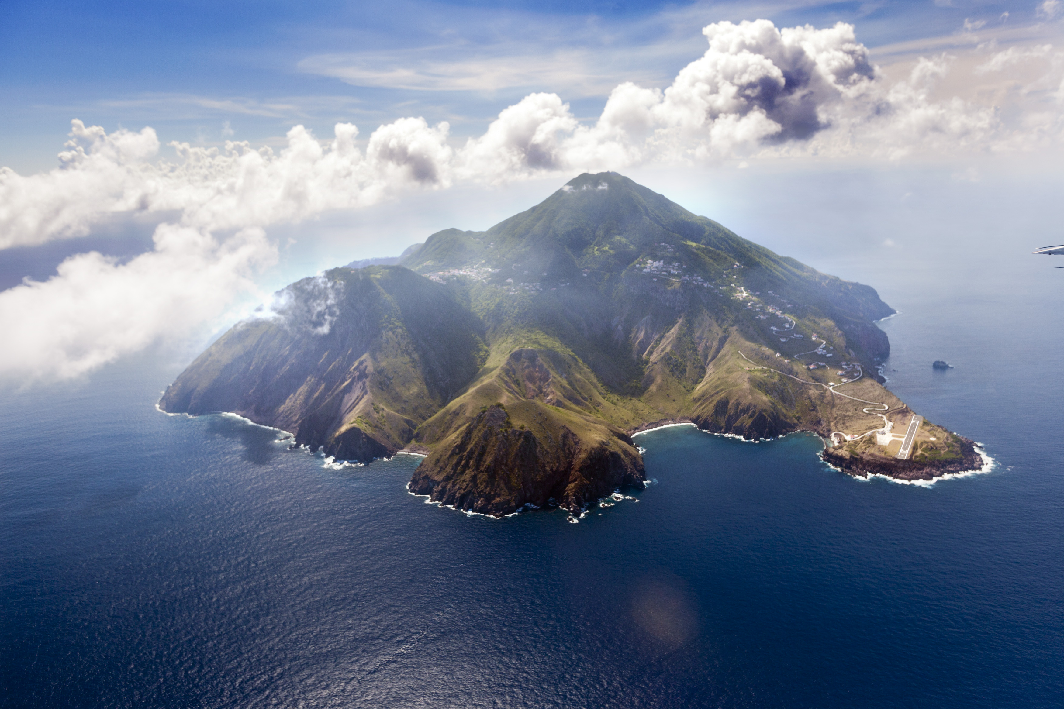 The Best Travel Guide to Saba