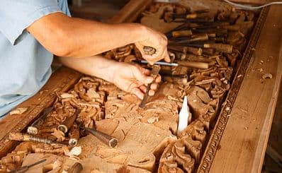 Lee Birch Woodcarving Studio