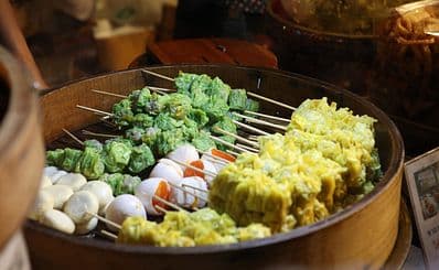 Naka Weekend Market