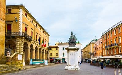 Piazza Cavour