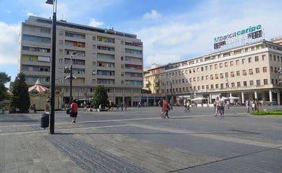 Piazza della Rinascita (Piazza Salotto)