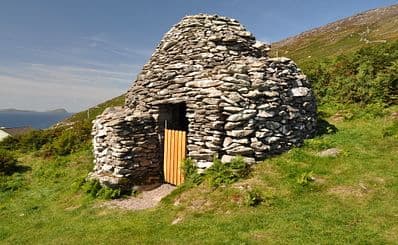 Dunbeg Fort & Clocháns