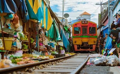 Maeklong Railway Market