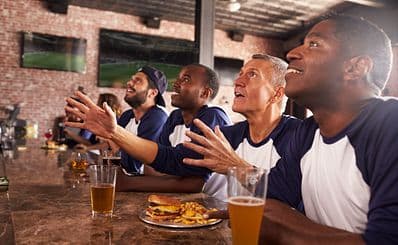 Puckers Sports Bar & Grill