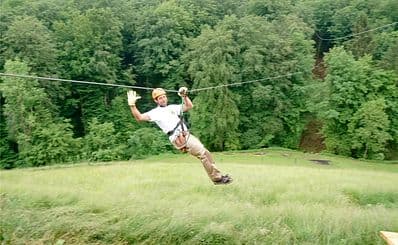 Bee flight zipline