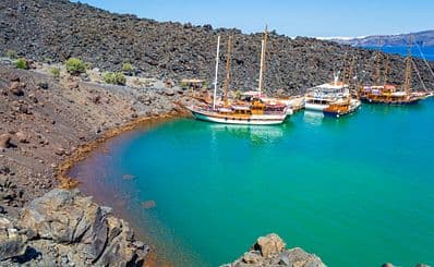 Nea Kameni — Boat trip