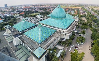 Al-Akbar National Mosque of Surabay