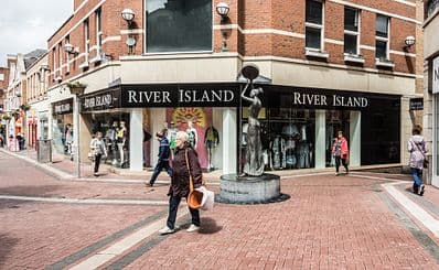 Cruise's Street Shopping Centre