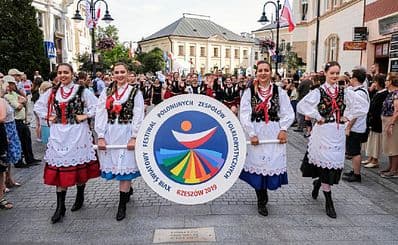 WORLD FESTIVAL OF POLISH FOLKLORE GROUPS