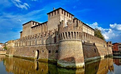 Rocca Sanvitale mit Disney-Prinzessinnen