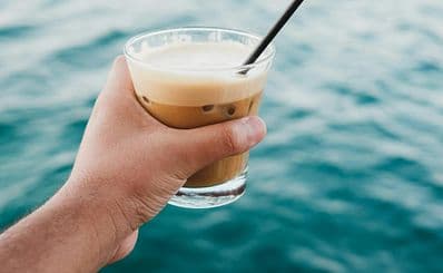 Black & White Specialty Coffee — Corniche
