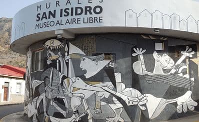 San Isidro's Murals — An Urban Museum