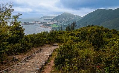Dragon's Back Trail