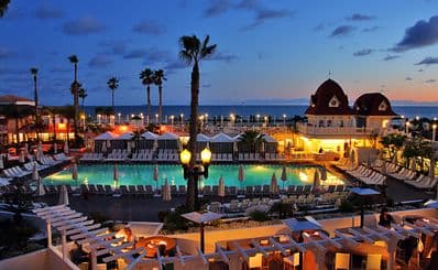 Sun Deck Bar & Grill