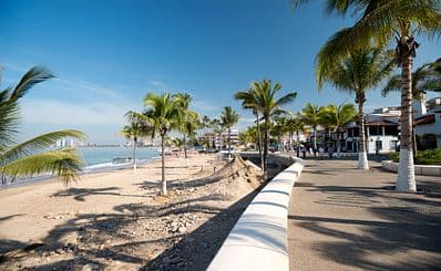 Puerto Vallarta Boardwalk — El Malecón