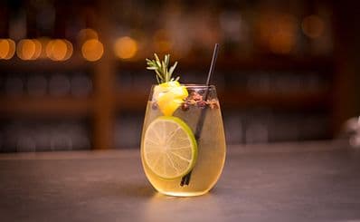 Tangor Restaurant Bar & Lounge