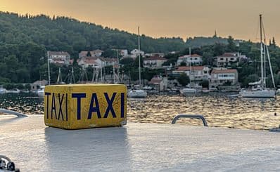 Taxi
