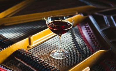 Piano Bar Moon Glow