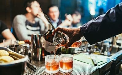 Luna's Lounge & Bar