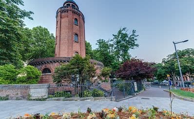 Le Chateau d'Eau