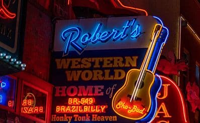 Robert's Western World
