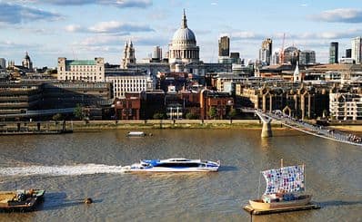 Transporte público - Thames River Bus