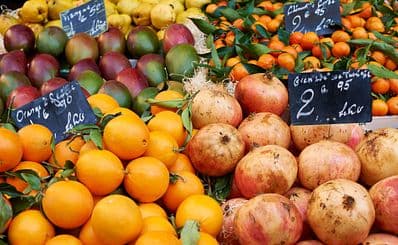 Cours Julien Market