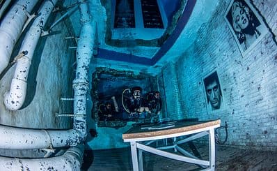 Deep Dive Dubai