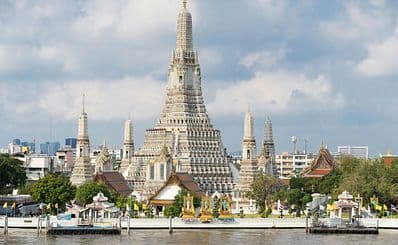Wat Arun (Temple of Dawn)
