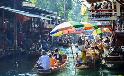 Damnoen Saduak Floating Market