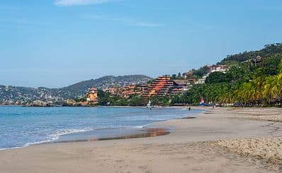 Playa la Ropa