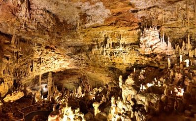 Natural Bridge Caverns