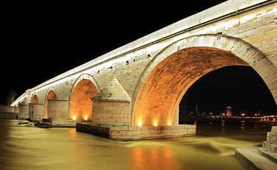 Stone Bridge (kamen Most)