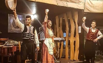 Traditional Live Music & Dance