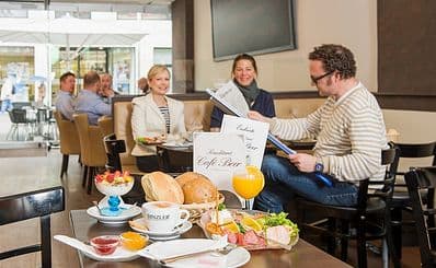 Café Beer Pâtisserie