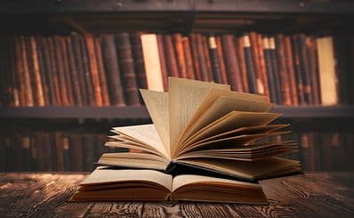 Books, Lines & Thinkers
