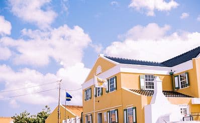 Landhuis Chobolobo Distillery