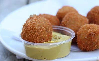 Dutch Treat Restaurant