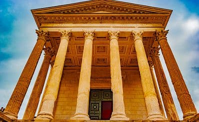 Maison Carrée