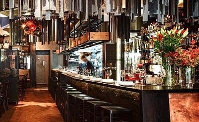 Monopole Restaurant & Bar