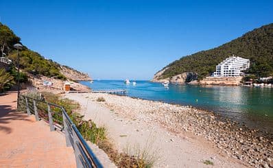 Cala Llonga