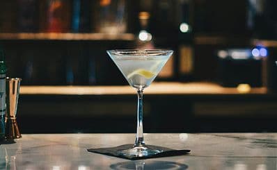 Pequeño Mixology Lounge