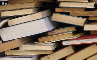 Basically Books (Hilo)
