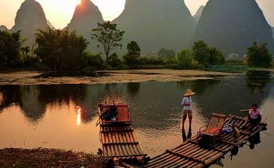 Drifting on Yulong River / 遇龙漂流