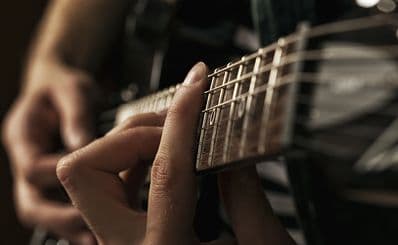 Sin é