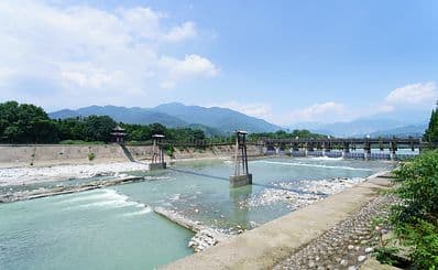 Dujianyan Irrigation System / 都江堰